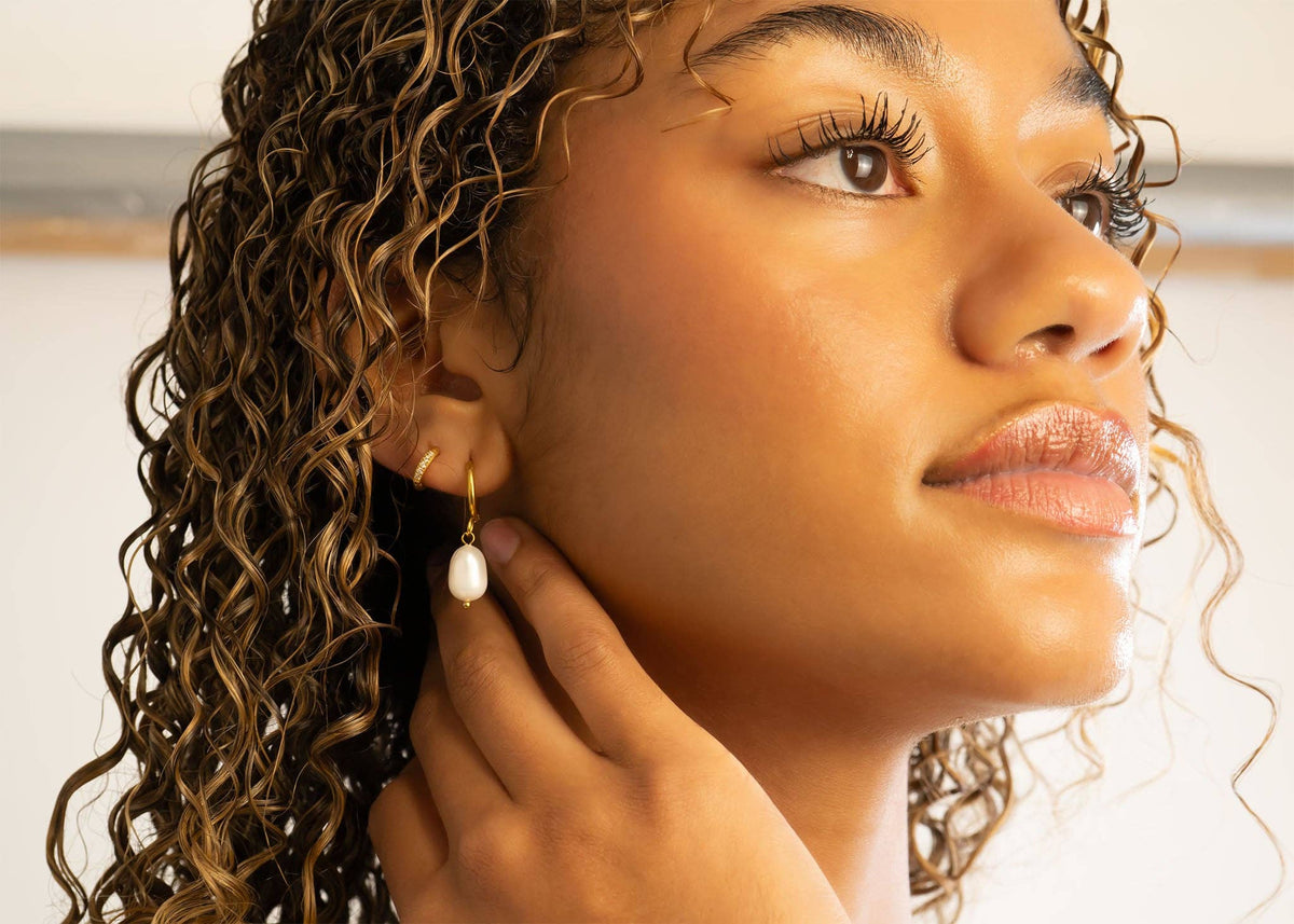 Freshwater Pearl Huggie Earrings